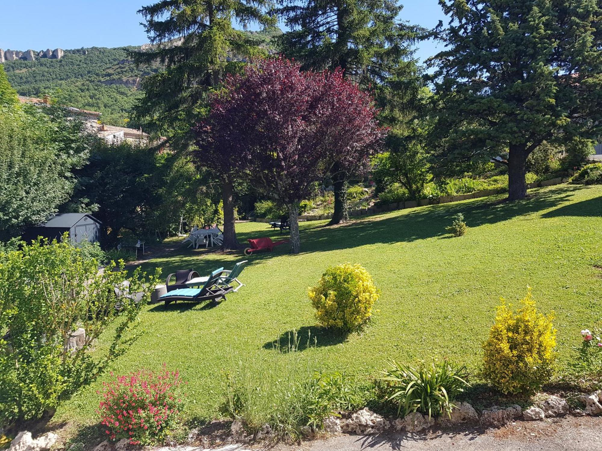 Gite Aux Tourterelles Tournemire  Exteriör bild